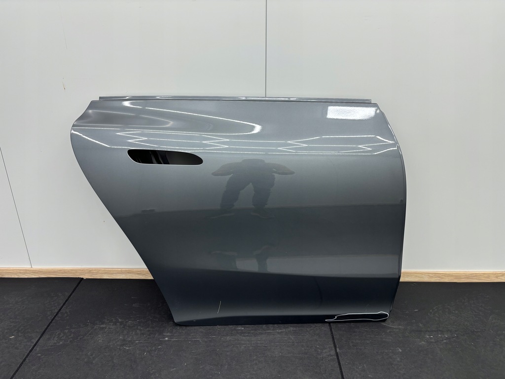 фото №1, Mercedes eqe w295 дверь задняя правое задние