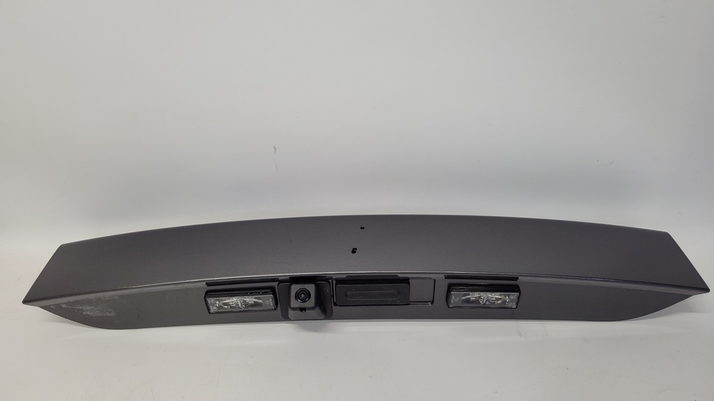 фото №1, Peugeot 2008 ii 19r- накладка na кришка задня камера