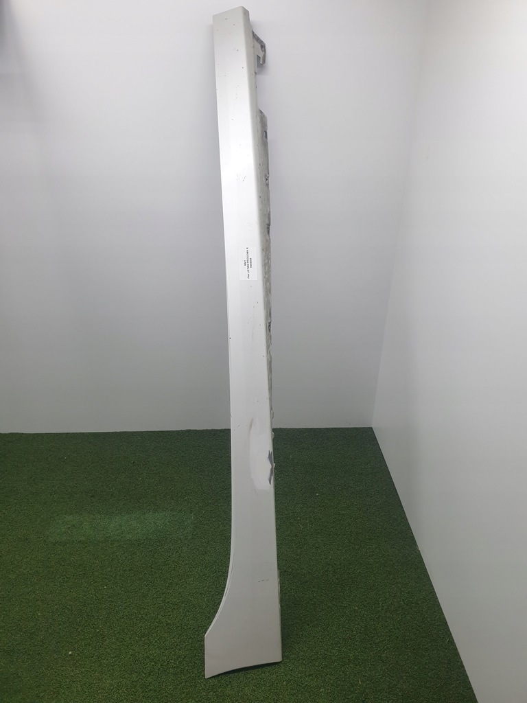 фото №1, Молдинг порог правая bmw 1 f40 2 gran coupe f44