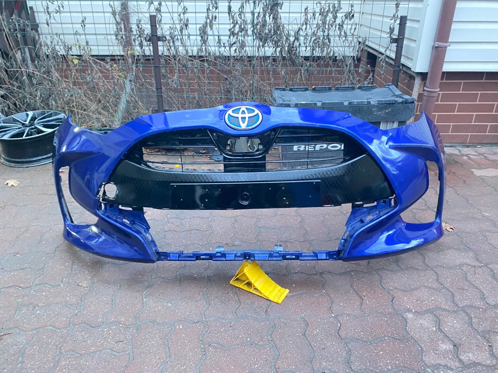 фото №1, Toyota yaris iv бампер передний