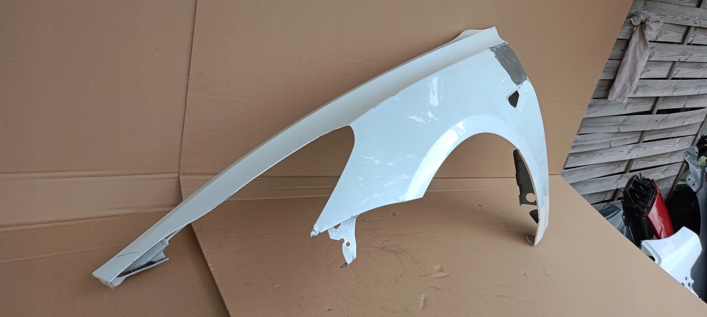 Крыло  перед передний левое  tesla model 3 3 17-23rok 1081401-ec-e оригинал с Разборки