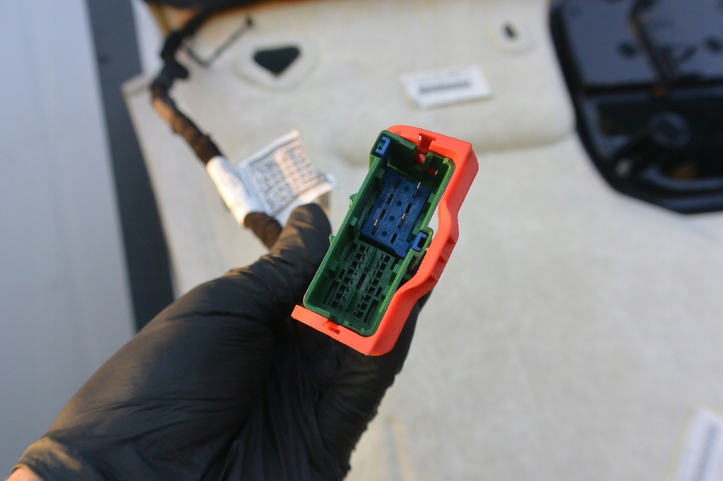 фото №16, Maserati quattroporte стеля czarna alcantara