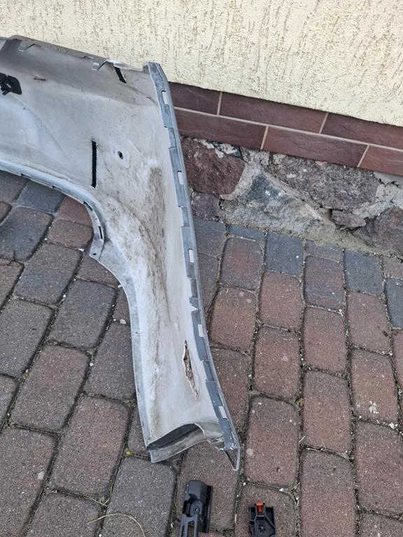 Бампер задній opel insignia a 1 рестайлінг  hb+belka+ напрямні 13-17 на 4pdc в Україні