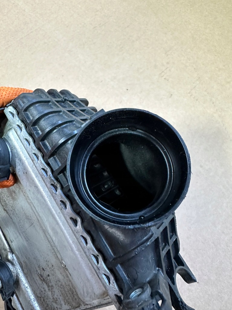 Радіатор повітря, інтеркулер mercedes e klasa w213 s, om654, 2.2cdi Київ