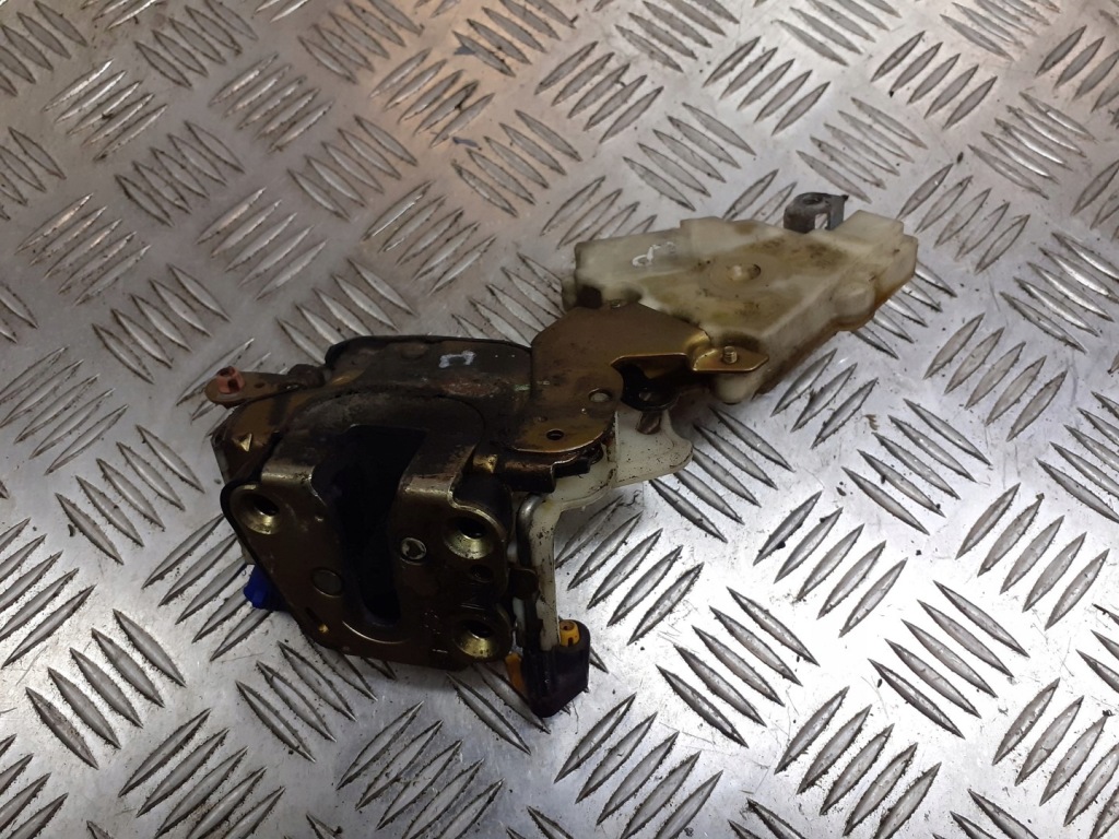 фото №1, Замок дверь левый перед almera n16 8055361u66