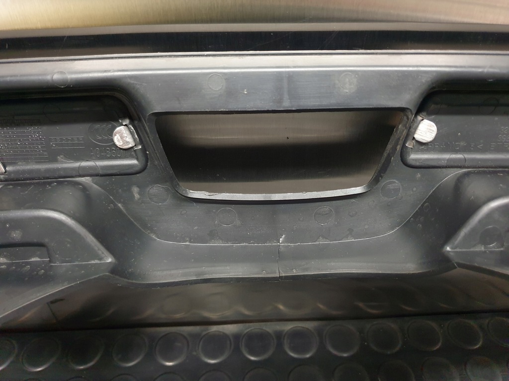 фото №11, Volvo v90 ii накладка поріг захист заднього поперечина багажника оригінальний номер 32353429