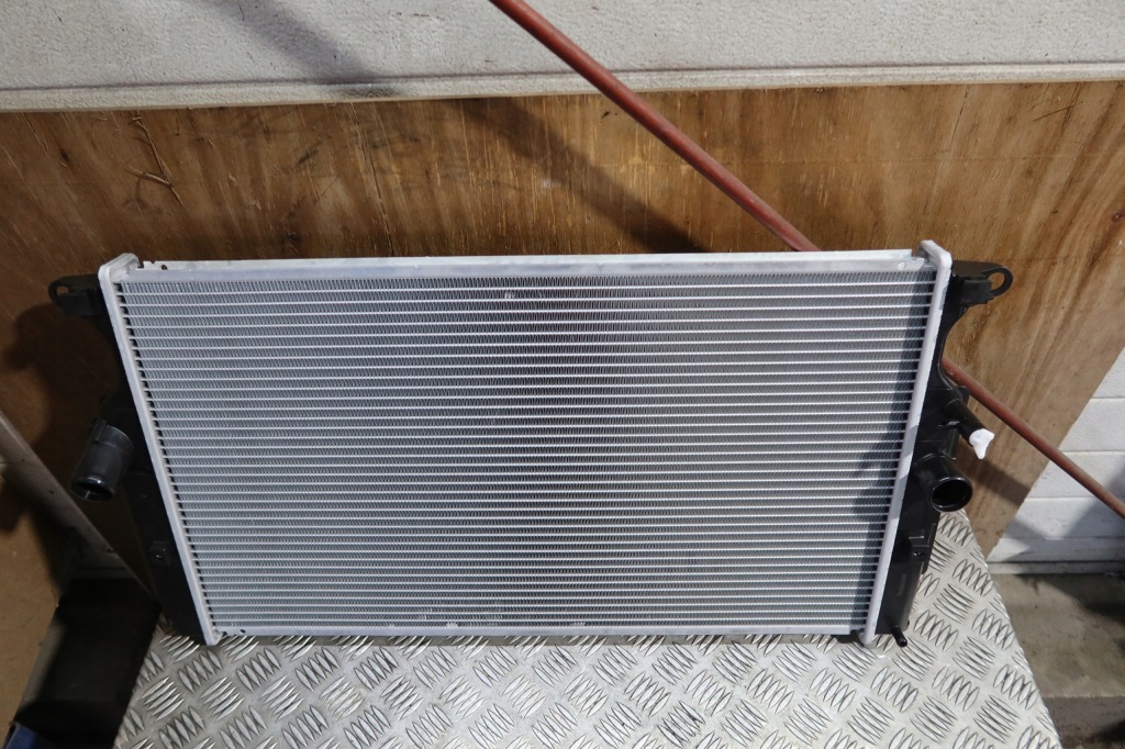 фото №1, Радіатор wody toyota auris ii nowa 811608-4