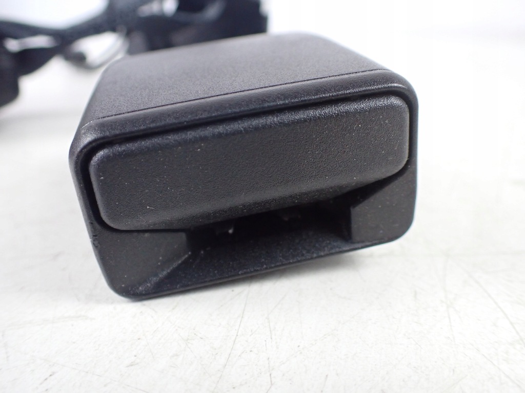 фото №3, Opel crossland клипса поперечина задняя 39172069