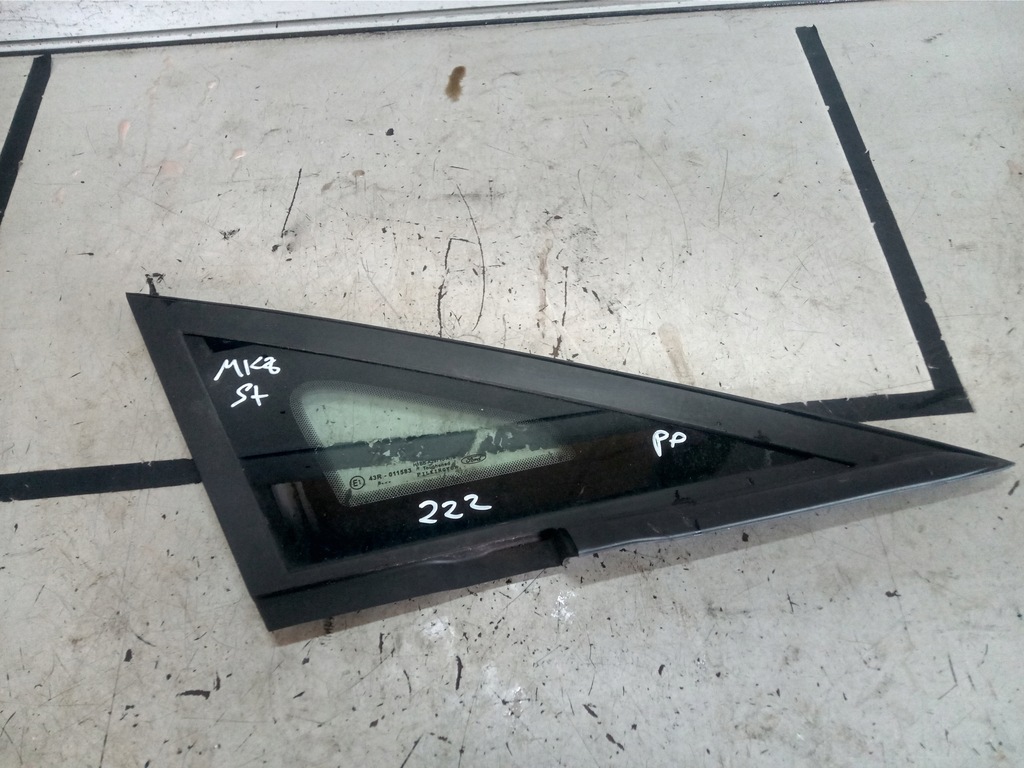 фото №1, Ford fiesta mk8 скло кузовна права