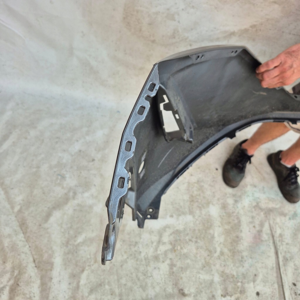 фото №11, Nissan ariya 22- бампер перед передний 620225mp0h b.ładny