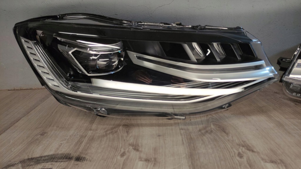 фото №4, Vw caddy iv лампа левая правая передняя перед led 2k