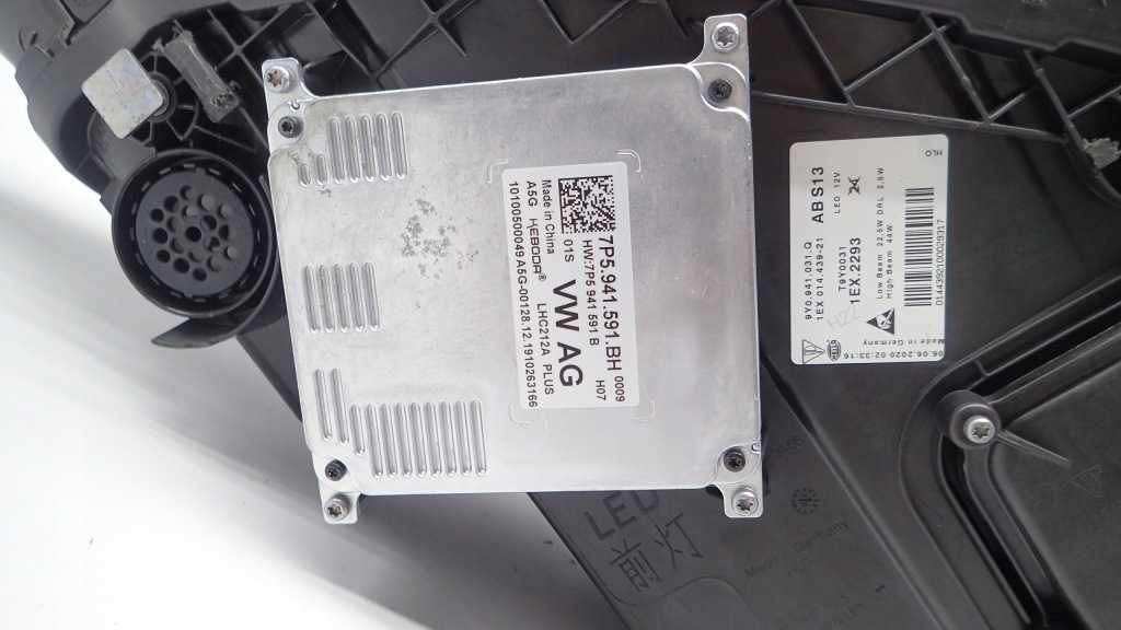 Ліхтарі  porsche cayenne led 9y0941031 q 9y0941032 q Київ