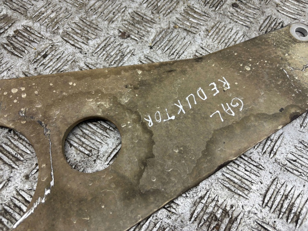 Rolls-royce silver spur 1987 кронштейн заднього диференціал Зі Шроту