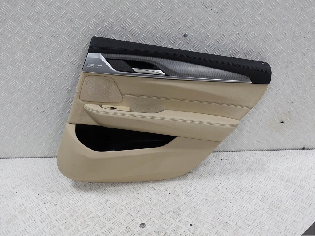 фото №1, Bmw 6 g32 gt обивка кожа правая задняя