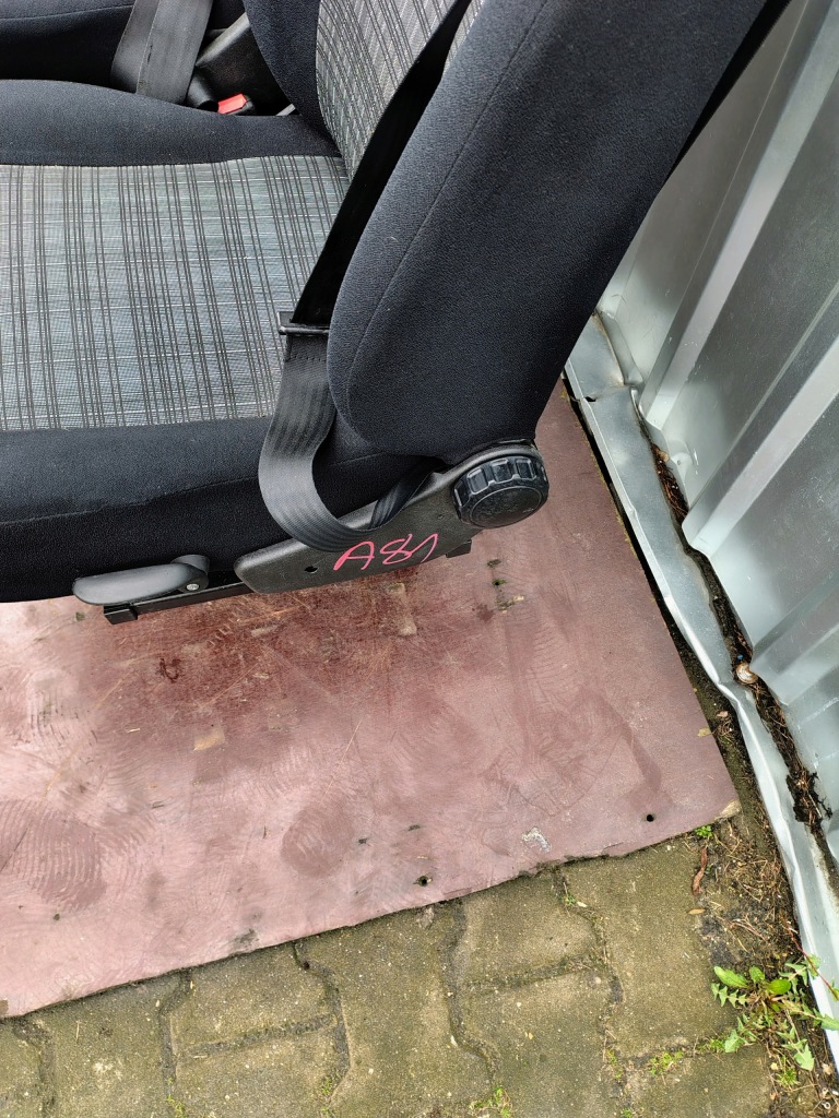 Сидіння potrójny заднє сидіння 3 os. задній ряд mercedes vito 447 europa Недорого