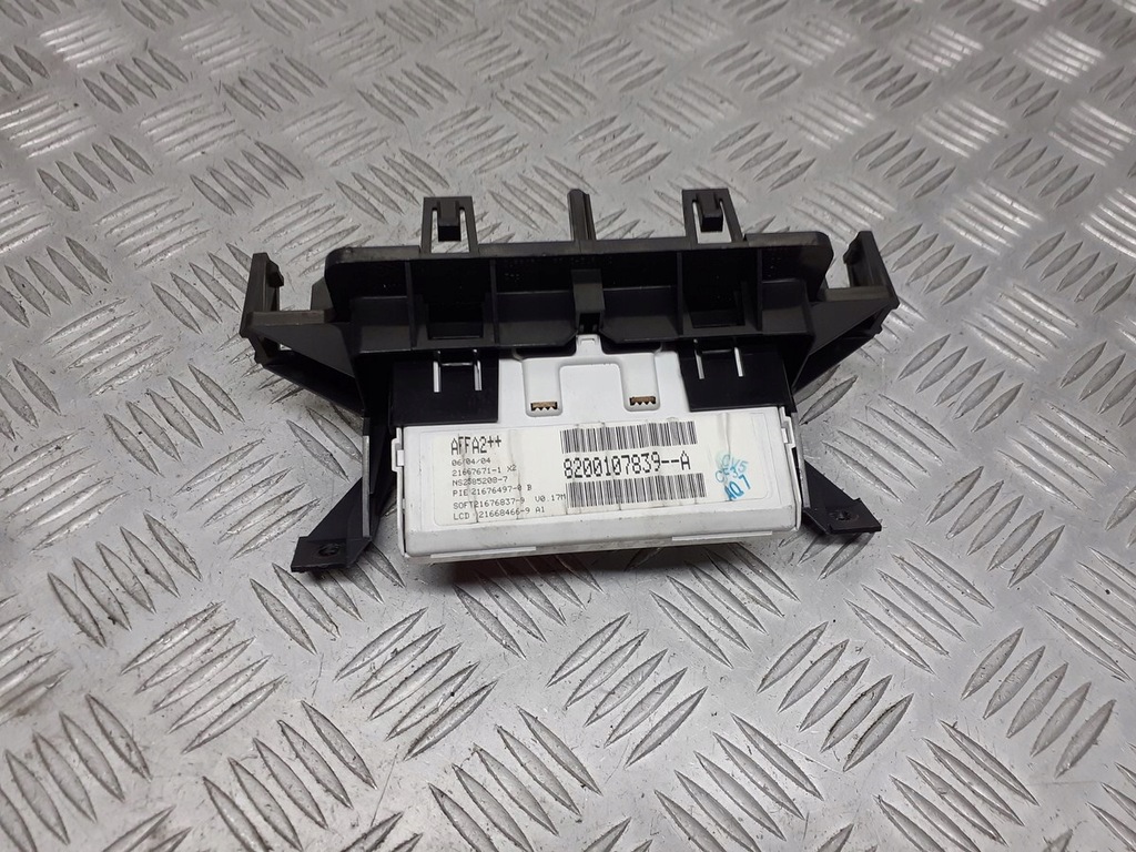 фото №3, Дисплей renault megane ii 8200107839a