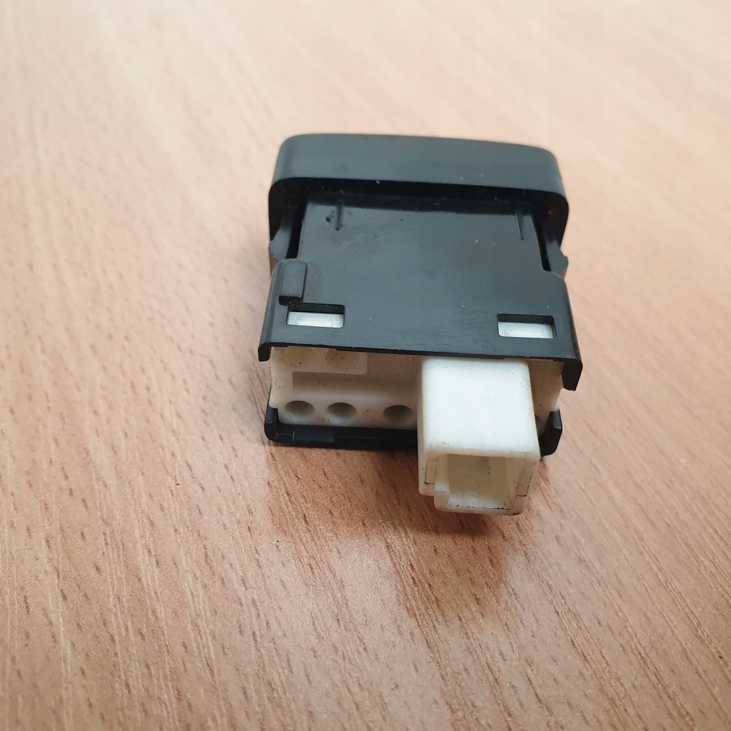 фото №6, Кнопка выключатель переключатель toyota hilux 14r