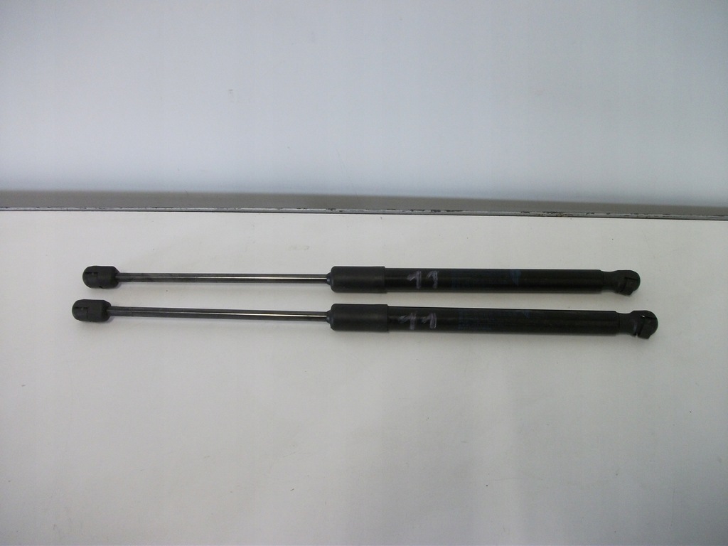 фото №1, Mini countryman f60 привод капот 7388105