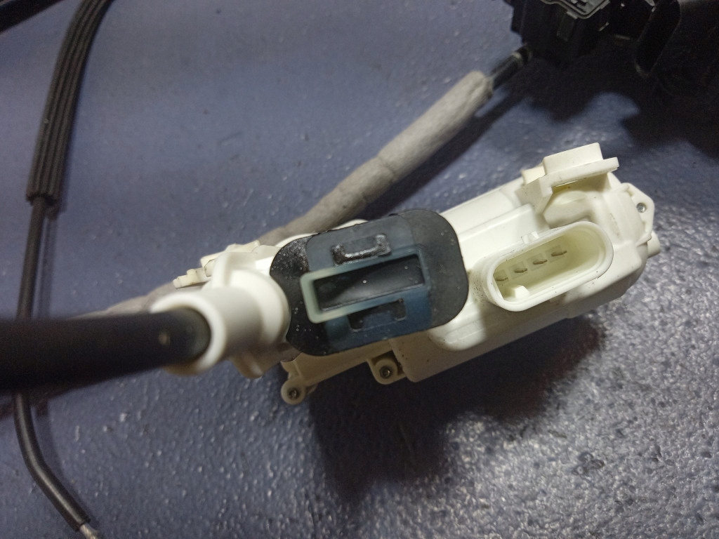 Mercedes gls w167 замок двері перед лівий передній 2 pin a0997200101 Київ