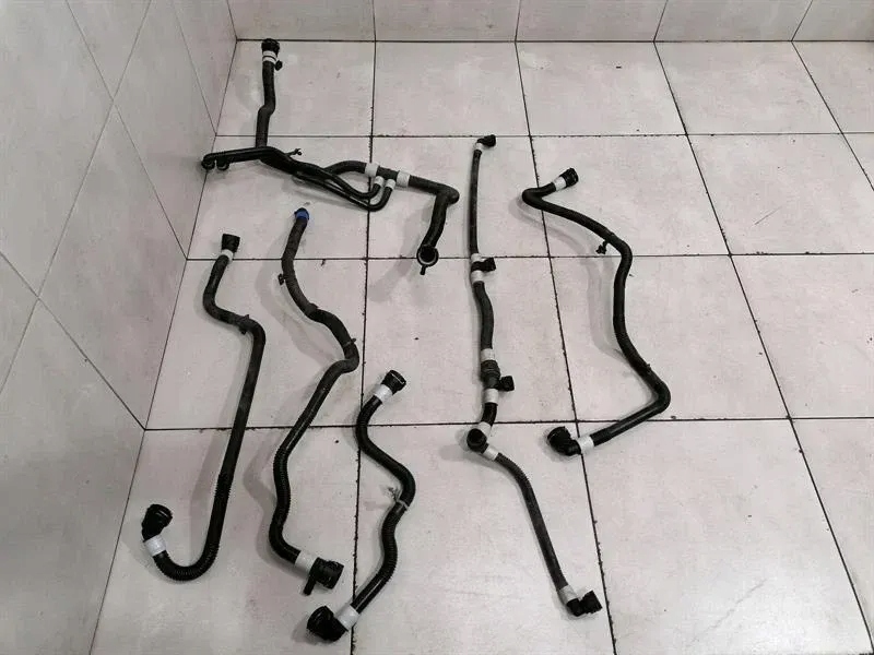 фото №3, Tesla model 3 cooling труба rwd 15047351-00b water шланг