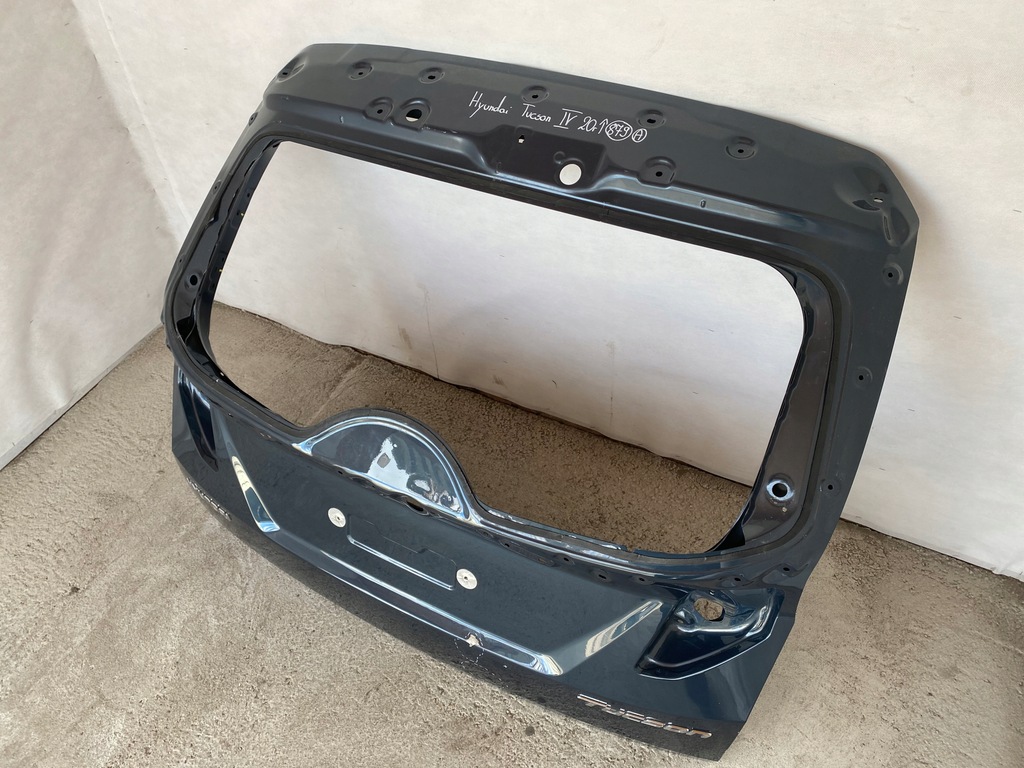 фото №8, Hyundai tucson iv 20r- крышка багажника багажника задняя