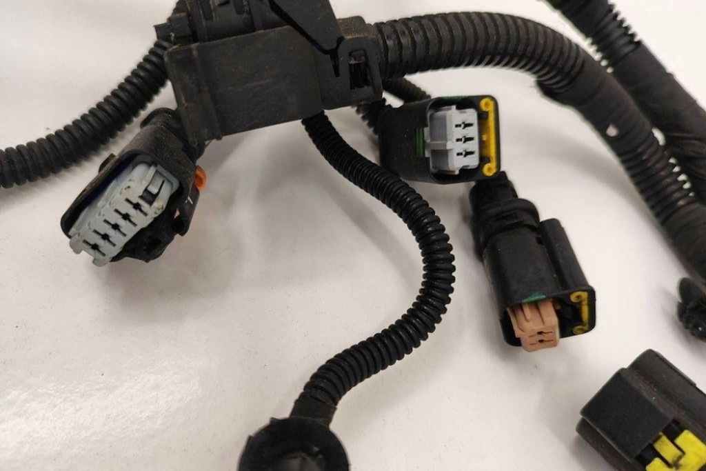 фото №10, Джгут двигуна peugeot 308 sw ii 9810729480 1.56l дизель 2015