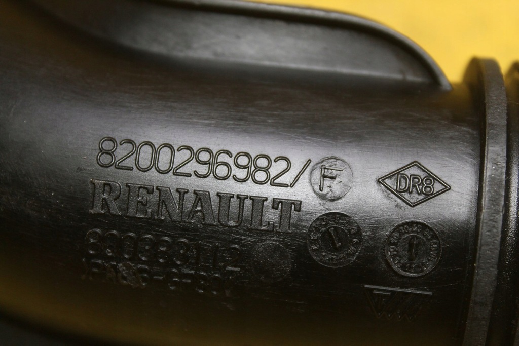 фото №7, Труба воздуха 1.5dci clio iii 8200296982f