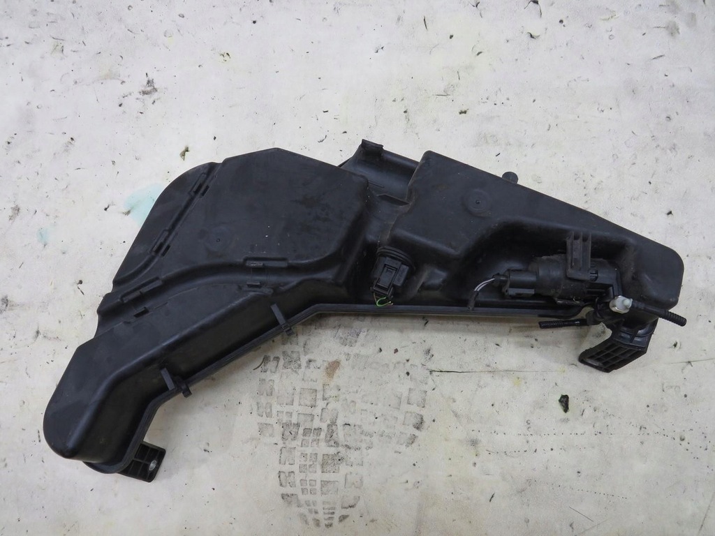 фото №4, Бачок омывателя audi q5 8r 3.2 fsi