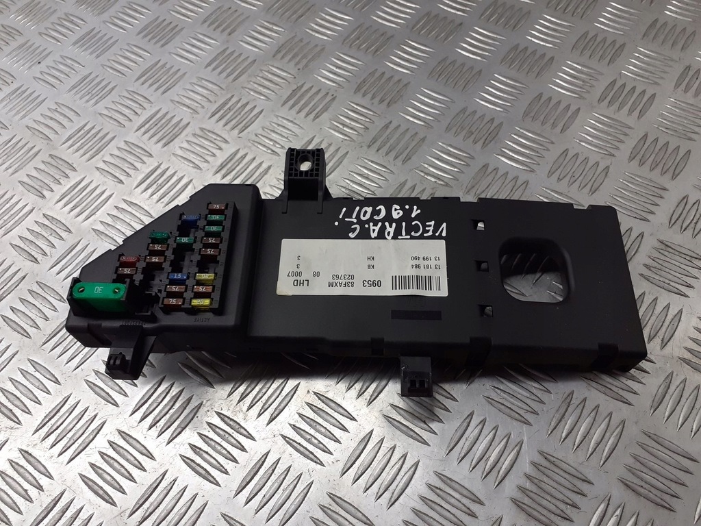 фото №1, Коробка предохранителей opel vectra c 1.9 cdti