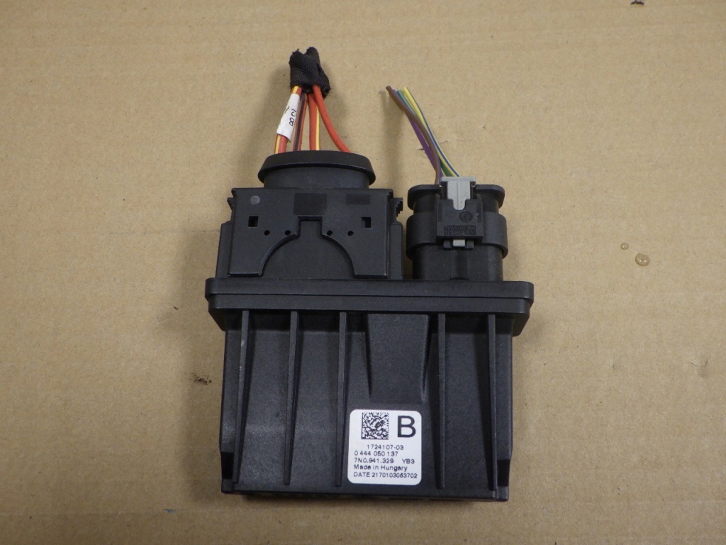 фото №1, Vw touran 5ta блок керування вихлопних газів adblue 7n0941329