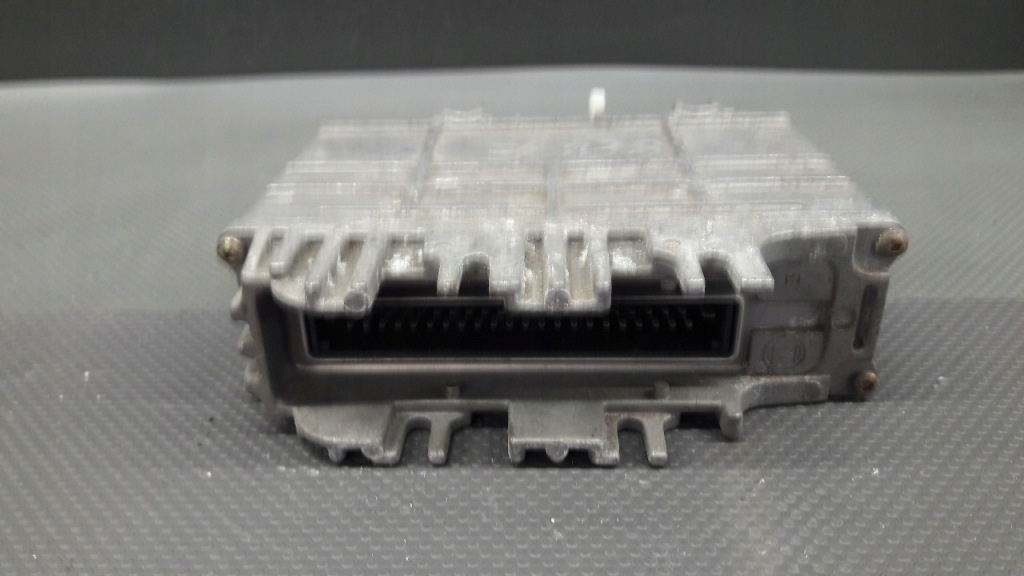 Купить 0261203647 бортовой компьютер двигателя vw golf iii 1.4