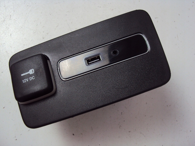 фото №1, Разъём aux usb alfa romeo giulia 2015-