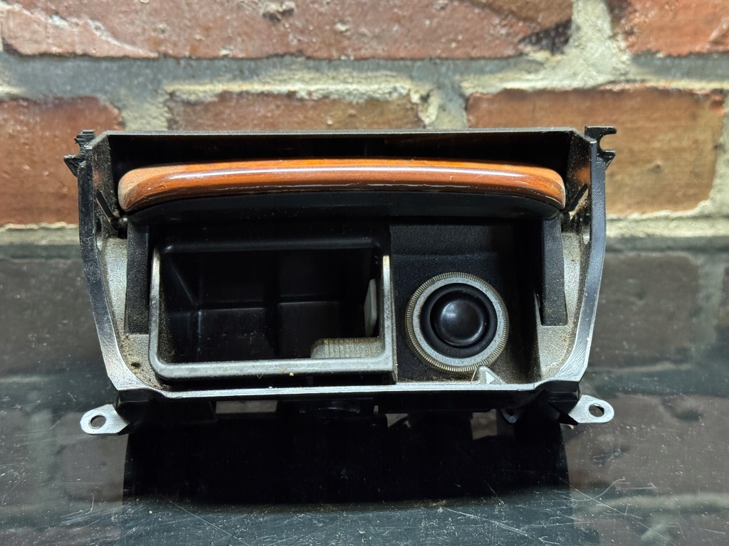 Mercedes r230 пепельница a2308100030 Цена