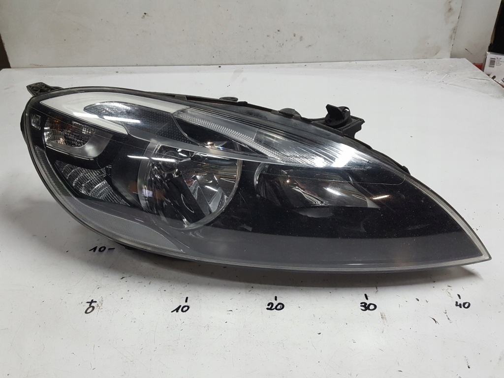 фото №1, Volvo v40 ii 2 12-16r лампа правая перед anglik