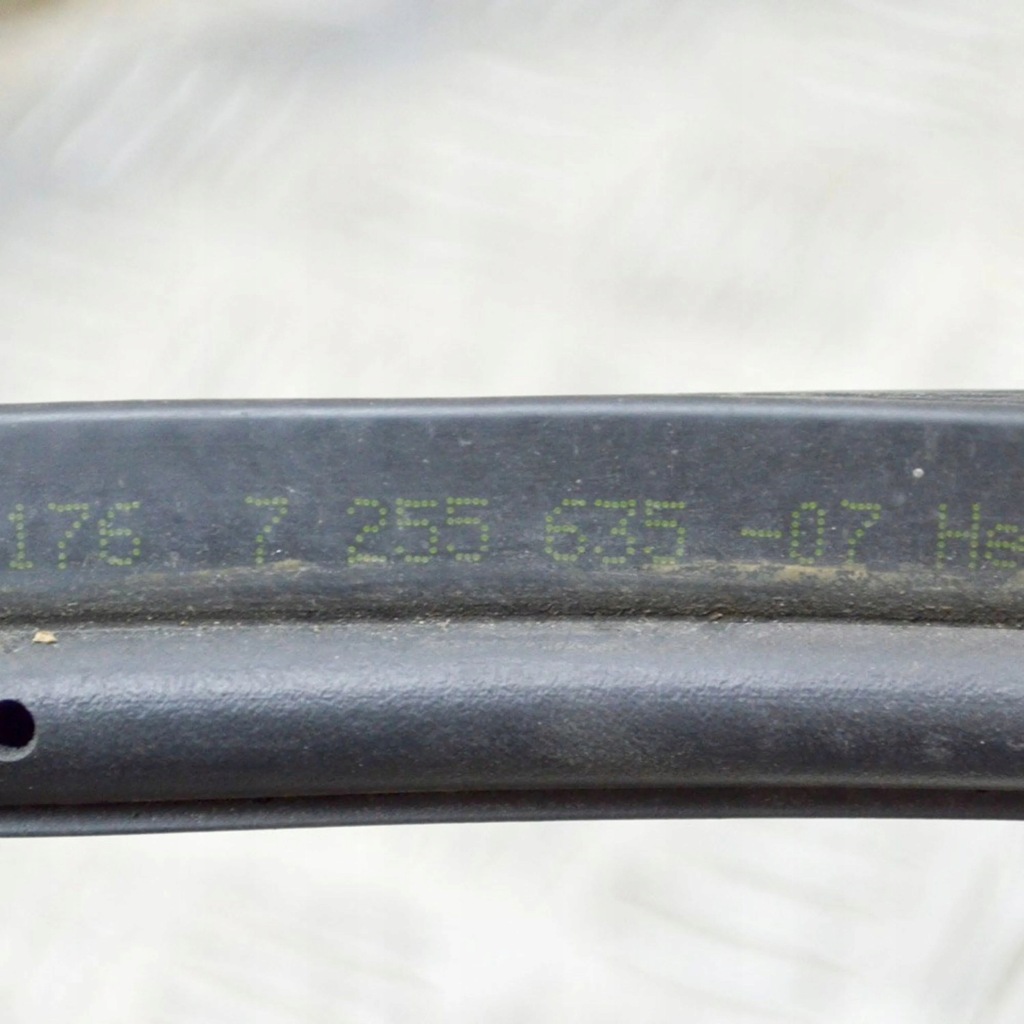 фото №6, Bmw 3 f30 f35 f31 2012 резиновый прокладка багажника заднего / na кузов