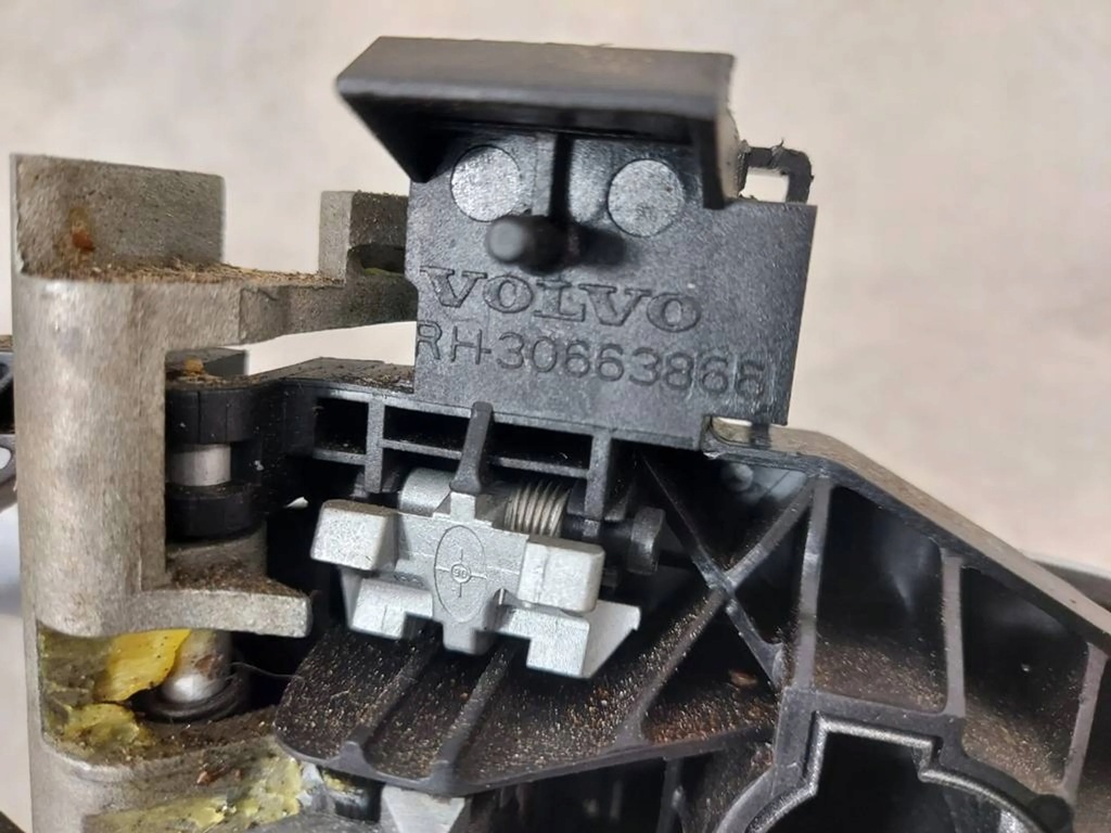 фото №2, Ручка зовнішня правий перед volvo s40 ii v50