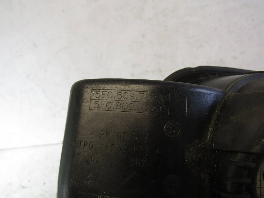 фото №9, Skoda octavia iii кришка заливної пального 5e0809702b