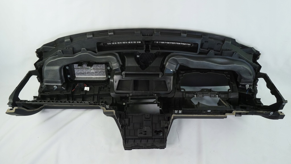 фото №9, Приборная панель приборная консоль vw passat b8 15-19