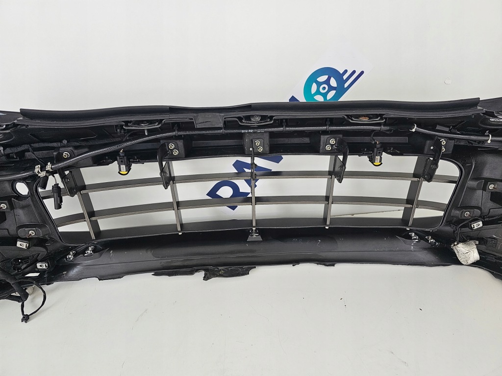 Бампер передний ferrari f12 berlinetta pdc+spryski Доставка