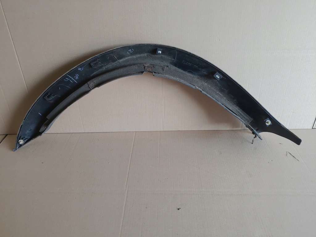 фото №8, Молдинг крила права p mitsubishi pajero shogun