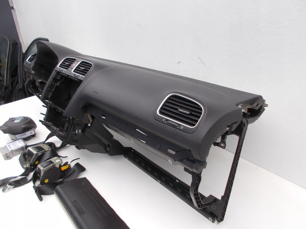 фото №10, Панель  панель приладів подушки безпеки ремені подушка безпеки подушки безпеки vw golf vi 6