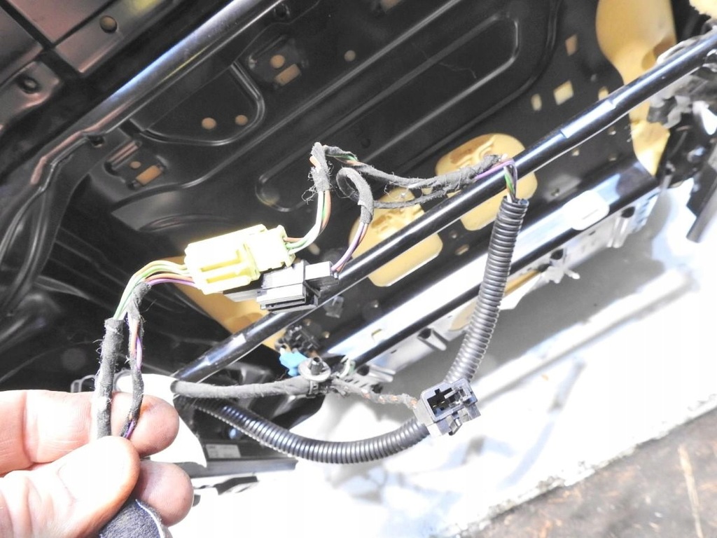 фото №6, Сиденье правый перед vw golf v plus 1k4881106fr