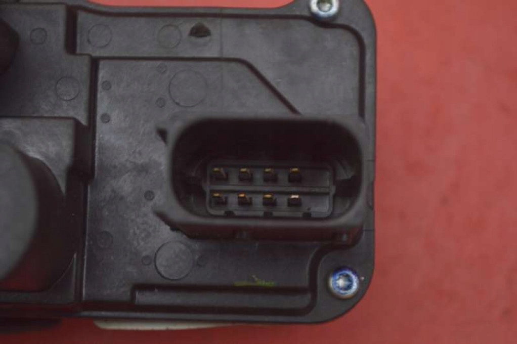 Замок дверь правый задний  задний 6008914-00-d tesla model s 12-20 Киев