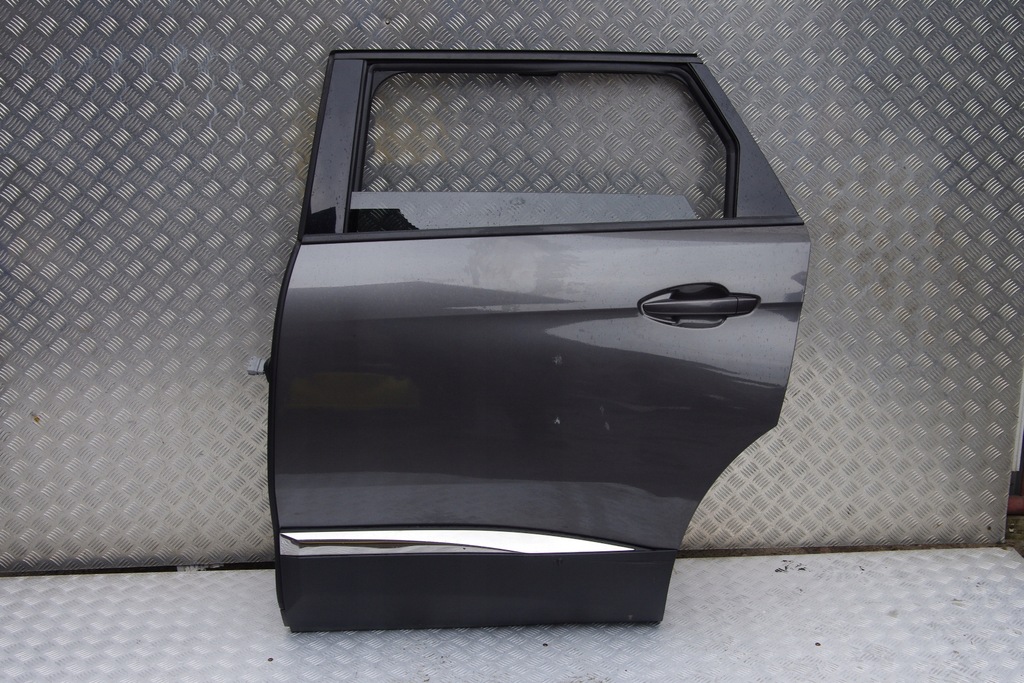 фото №1, Дверь левый задняя peugeot 5008 ii evl