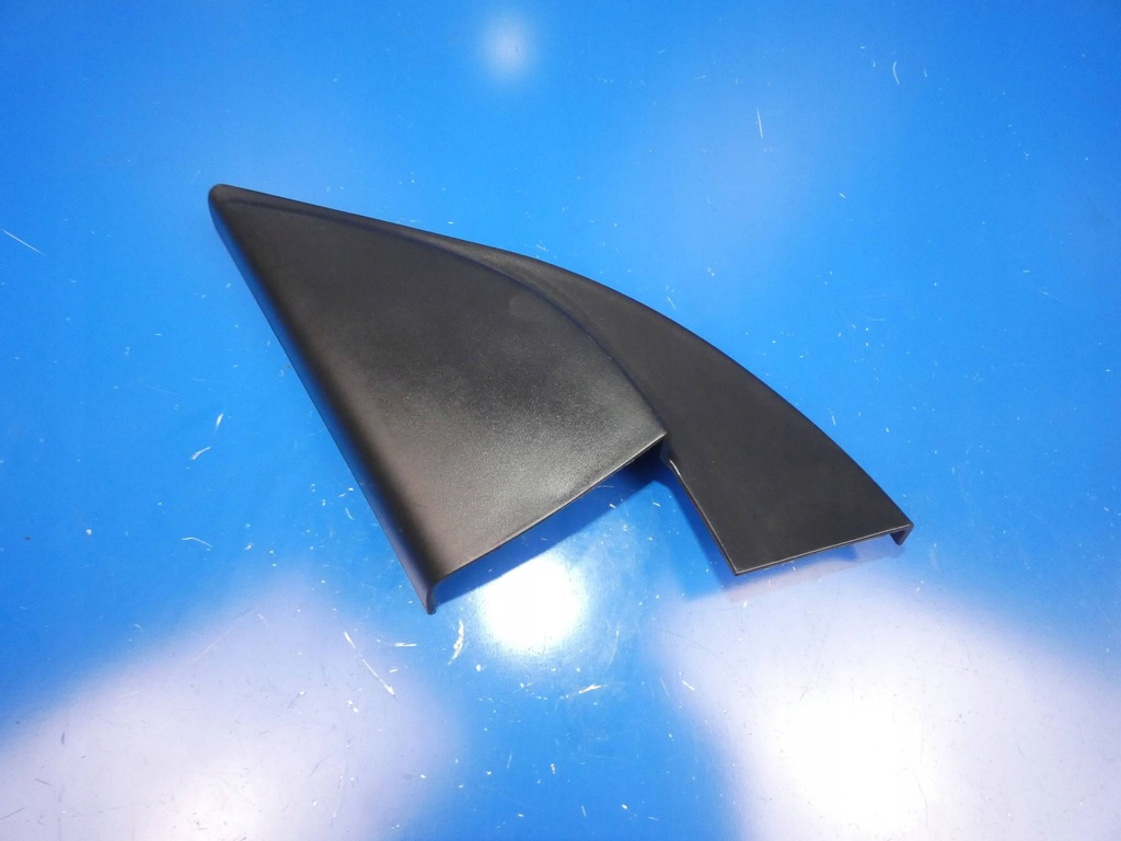 фото №1, Hyundai i40 треугольник защита зеркало левый перед