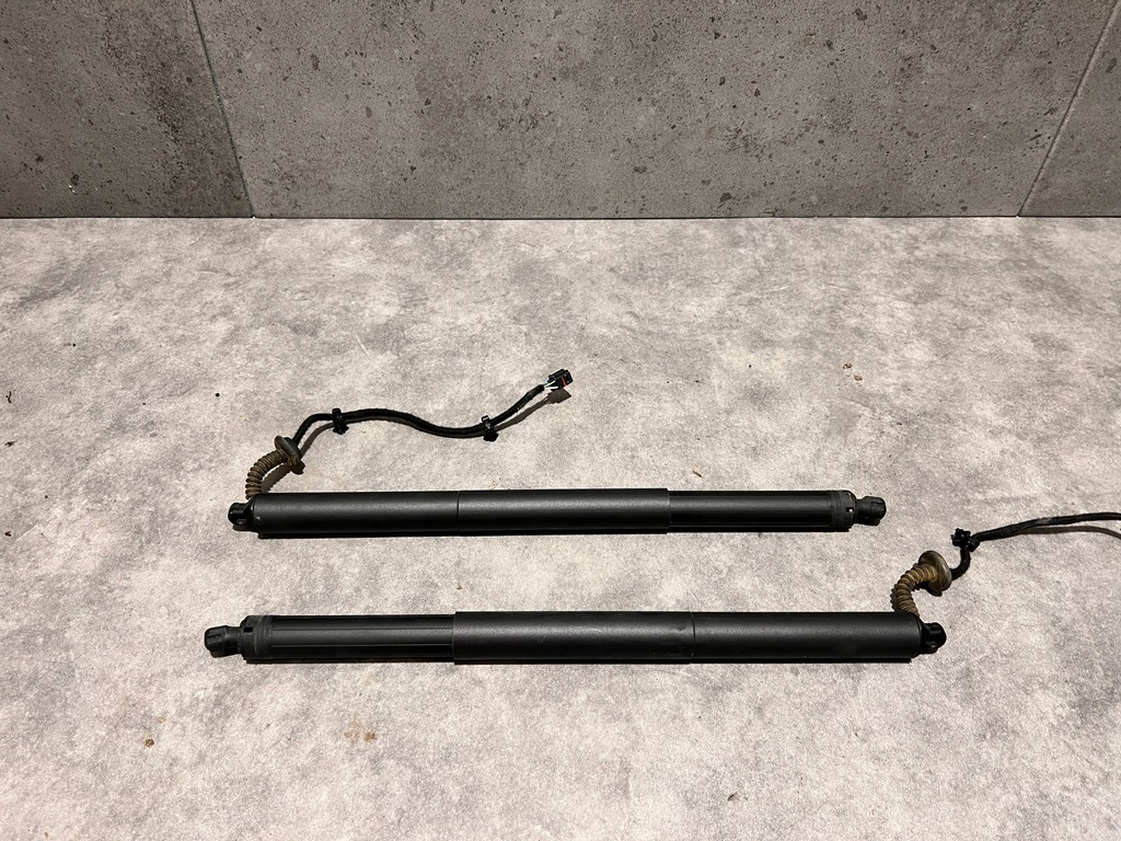 фото №7, Porsche taycan 4 cross turismo kompletny задня кришка багажника бампер лампи підкрилок