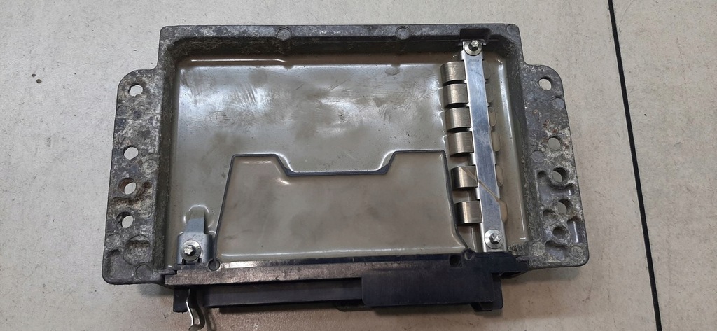 фото №4, Блок управления двигателя espace iii 2.0 7700868188