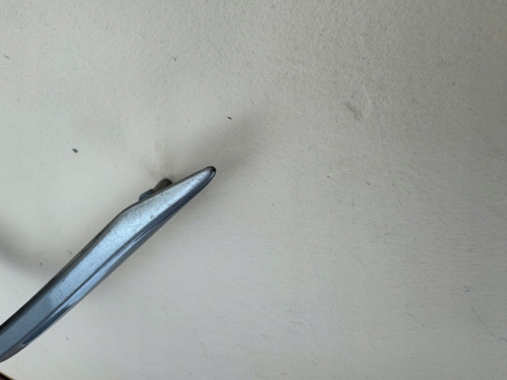 фото №9, Toyota corolla e21 sedan 18r- молдинг бампера ліва перед 52126-02380