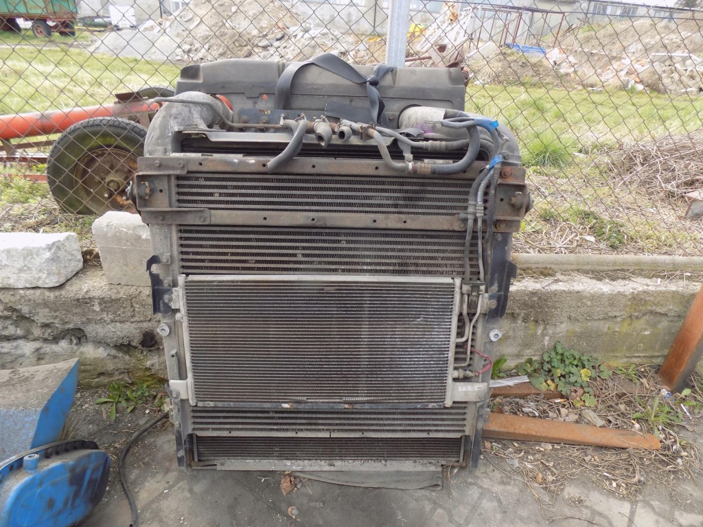 Купити Комплект радіатор woda кондиціонер інтеркулер scania r 2004-