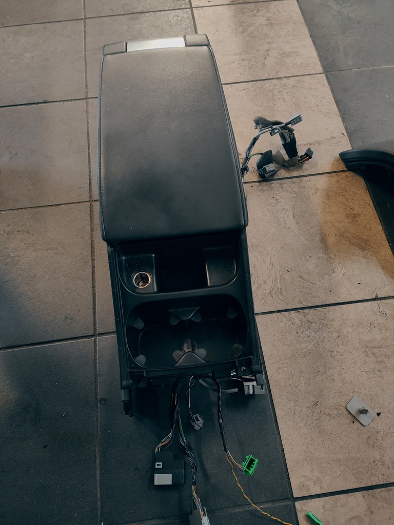 фото №5, Volvo v70 iii 12r підлокітник